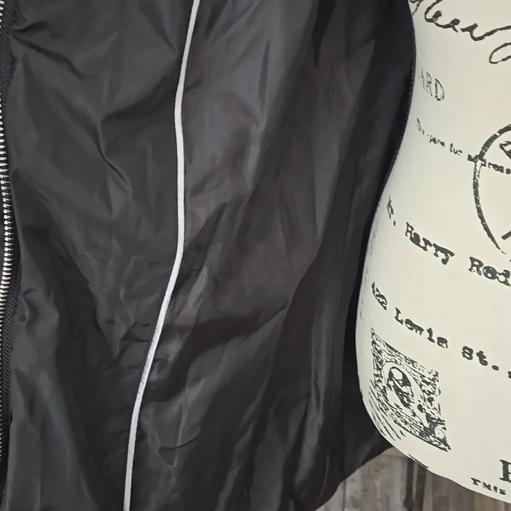 LAST CHANCE! Calvin Klein Women's Quilted Black Hooded Jacket - Picture 14 of 16